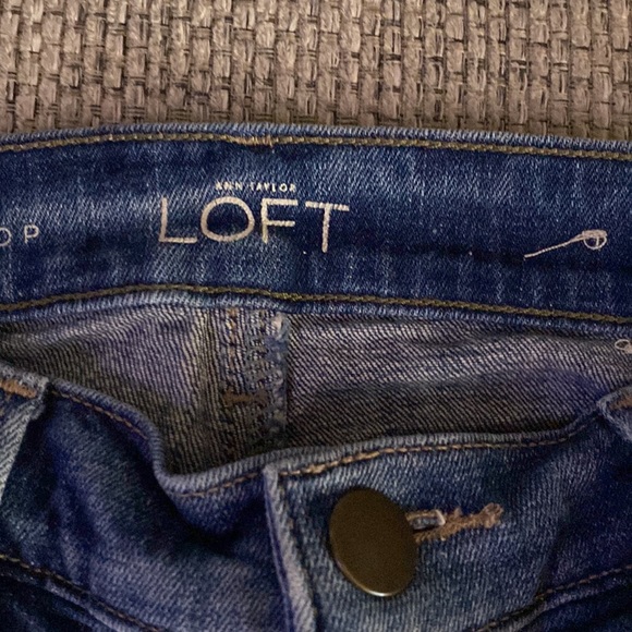 Loft Crops - Picture 5 of 7